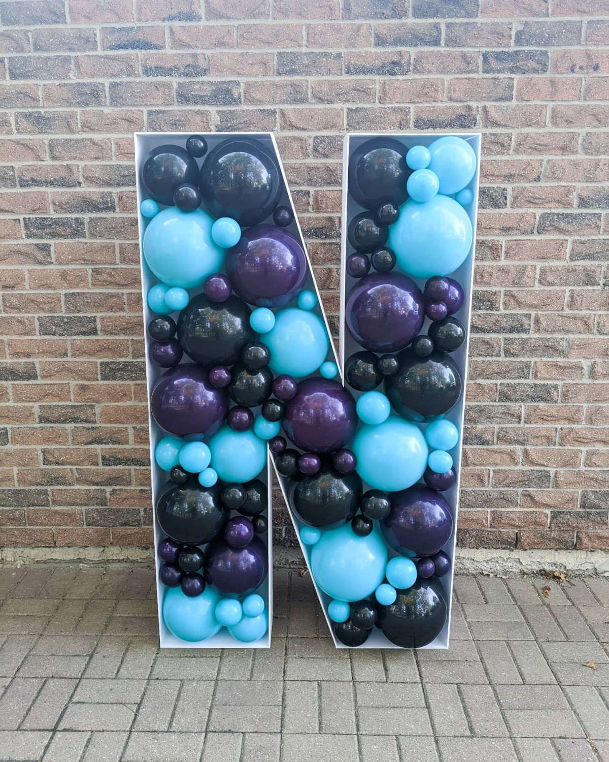 Balloon Mosaics Make It Pop Decor